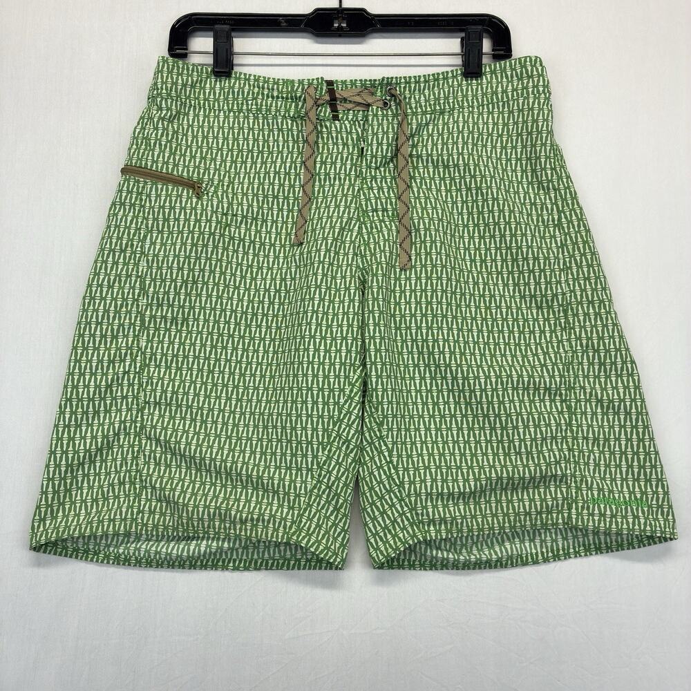 Patagonia Men’s 30 Green Geometric Board Shorts Swim Surf Trunks